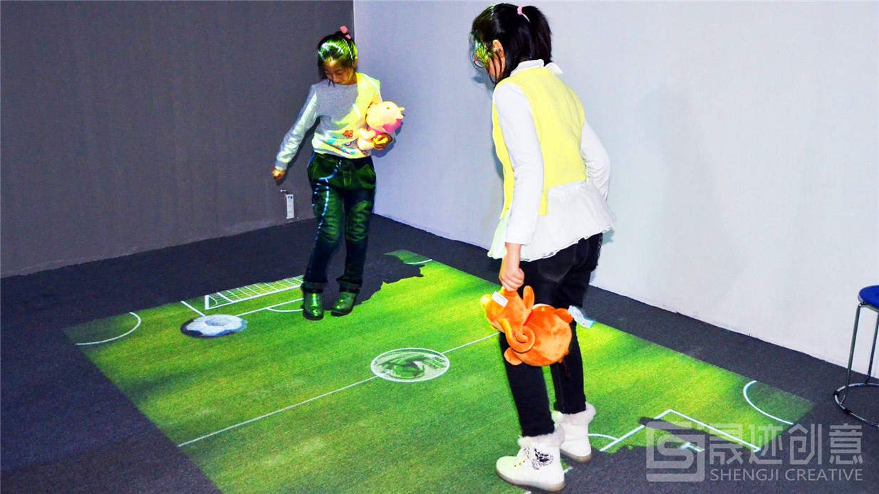 地面交互式投影.jpg 地面交互式投影.jpg